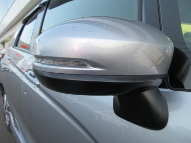 �h�A�~���[�E�B���J�[�t���I���F�����ǂ��Ȃ���S�����I�����ڂ��O�b�h�ł���