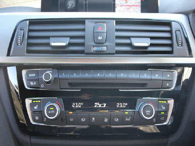 �f�ڈȊO�̉摜�����X�g�o�ɂđ������J���ł��I�����X��������ł����S���čw�����Ă���������悤�ו��܂Ōf�ڂ��Ă���܂��B���X�Ȃ�ł̗͂ǎ��Ȓ��ÎԂ݂̂�̔����Ă���܂��B