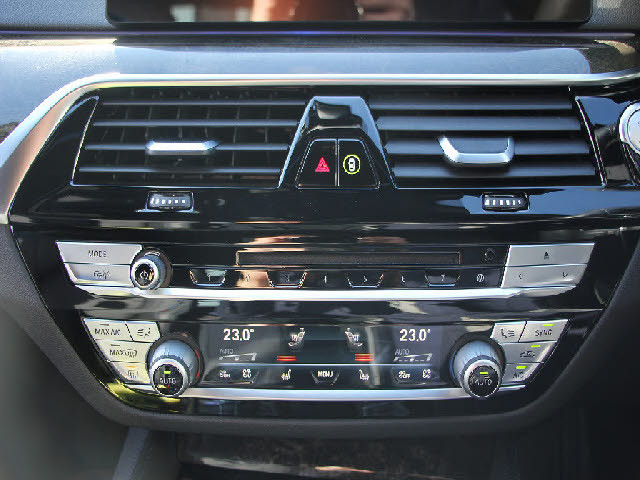 �f�ڈȊO�̉摜�����X�g�o�ɂđ������J���ł��I�����X��������ł����S���čw�����Ă���������悤�ו��܂Ōf�ڂ��Ă���܂��B���X�Ȃ�ł̗͂ǎ��Ȓ��ÎԂ݂̂�̔����Ă���܂��B