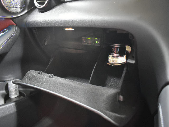 ���X�Ȃ�ł͂̔[�ԑO���������{�I��p�e�X�^�[�������I���o��ɂ��܂��Ă͂��C�y�ɂ��⍇���������B�[�Ԍ�̎Ԍ��E�_���E���E�h���X�A�b�v�Ȃǂ����Ђ��q�l���ʉ��i�ɂĂ��ē������Ē����܂��B������Ԋ����I