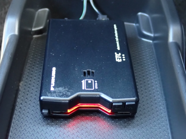 ETC���������Ă��܂��B�m���X�g�b�v�ŗ�������ʉ߂ł��܂��B���ꂵ�������ł���ˁB