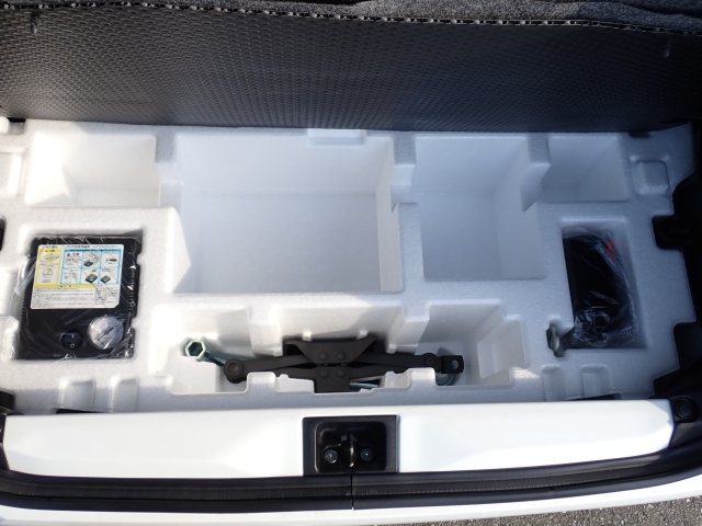 �p���N�C���L�b�g���t���Ă܂��B�������̎��̉��}���u�ɕK�v�ł��B