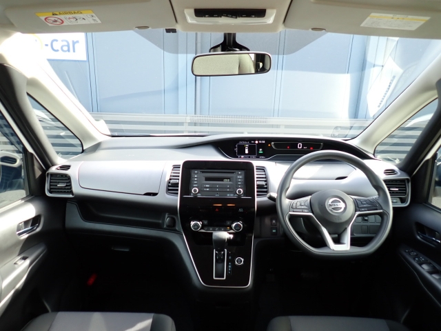 �C���p�l�摜�ɂȂ�܂��B�ԓ��͐��Ǝ҂ɂĎ����N���[�j���O�{�H�ς݂Ȃ̂ŁA��ϐ����ł��B