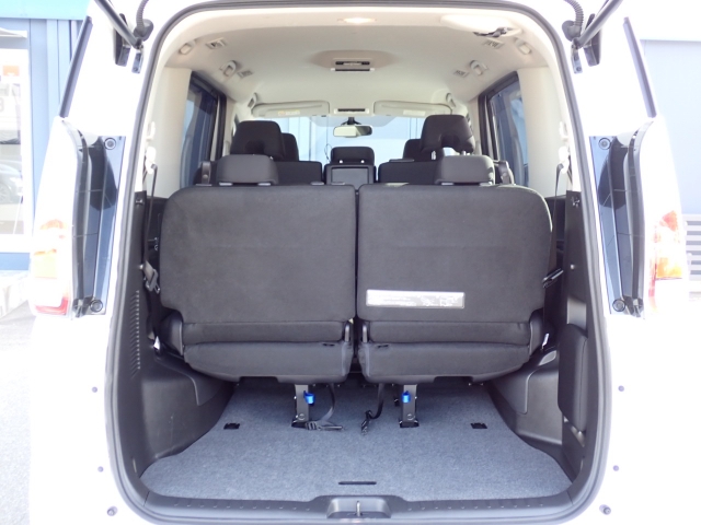 �ʏ펞�̃��P�b�W�X�y�[�X�ł��I�傫�ȊJ���ŉו��̏悹�~�낵���y�ɍs���܂��B