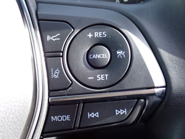 �y�N���[�Y�R���g���[���z�������H�ł̒��������s���y�Ɂ�A�N�Z���y�_���𓥂܂��Ɏԑ������ɕۂ��Ƃ��\�ł��B�O���̎ԗ������m���ĎԊԂ�ۂ悤�ɑ��x���߂��Ă���܂��I�I