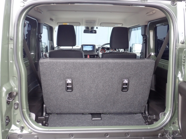 �ʏ펞�̃��P�b�W�X�y�[�X�ł��I�傫�ȊJ���ŉו��̏悹�~�낵���y�ɍs���܂��B