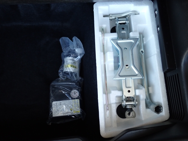 �p���N�C���L�b�g���t���Ă܂��B�������̎��̉��}���u�ɕK�v�ł��B