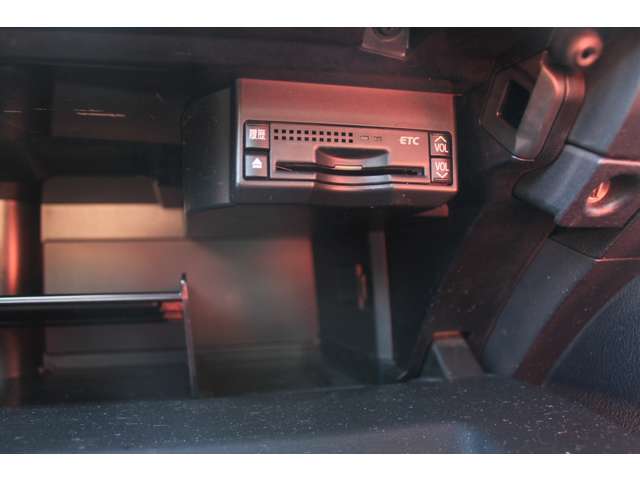 �x�����z�́A�ԑ̉��i�A�@���p�A�����_��