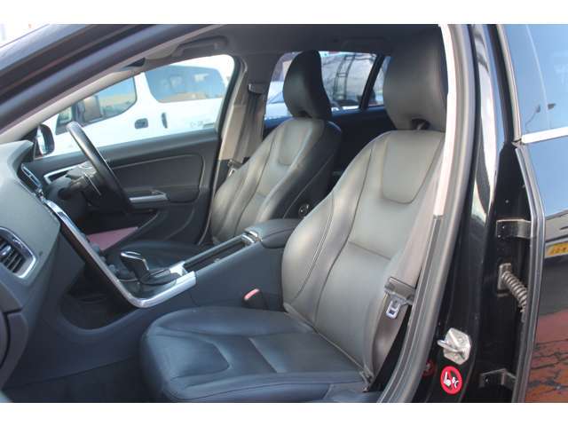 �x�����z�́A�ԑ̉��i�A�@���p�A�����_��