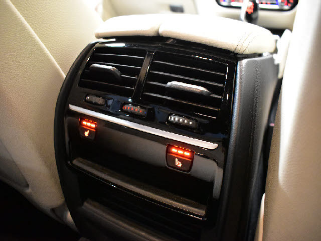 ���X�Ȃ�ł͂̔[�ԑO���������{�I��p�e�X�^�[�������I���o��ɂ��܂��Ă͂��C�y�ɂ��⍇���������B�[�Ԍ�̎Ԍ��E�_���E����E�h���X�A�b�v�Ȃǂ����Ђ��q�l���ʉ��i�ɂĂ��ē������Ē����܂��B������Ԋ����I