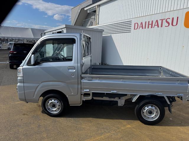 �l�C�̃J���[��