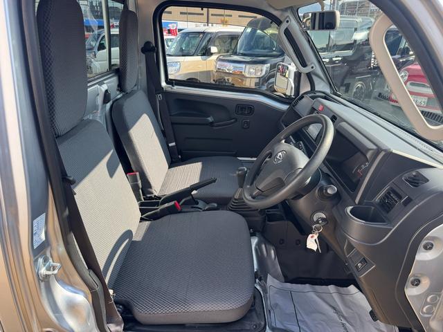 �����N���[�j���O��