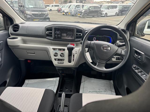 �ԗ��̏ڍׂ��Ԃɕt���܂��Ă̓X�^�b�t�܂ł��C�y�ɂ��₢���킹���������B