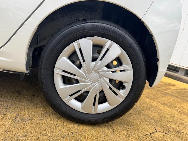 �ԗ��̏ڍׂ��Ԃɕt���܂��Ă̓X�^�b�t�܂ł��C�y�ɂ��₢���킹���������B