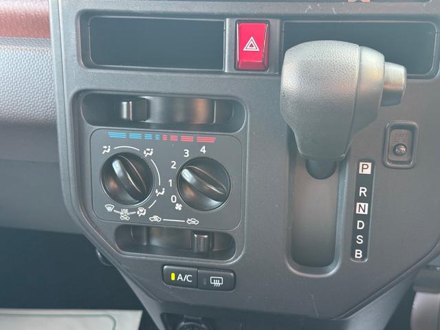 �ԗ��̏ڍׂ��Ԃɕt���܂��Ă̓X�^�b�t�܂ł��C�y�ɂ��₢���킹���������B