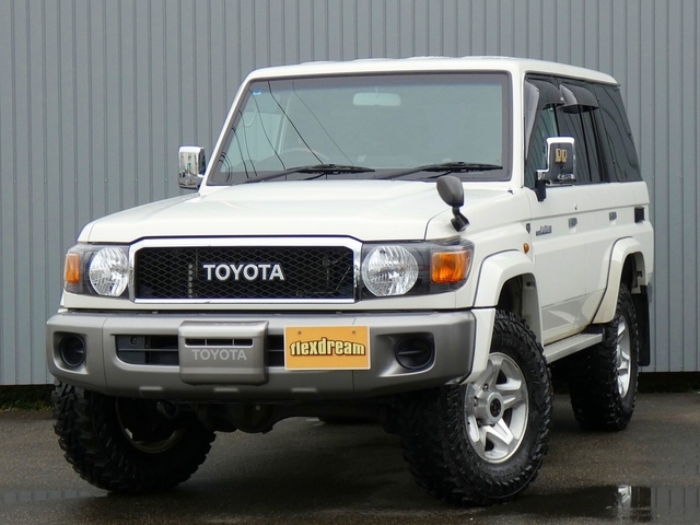 ���D�݂̃J�X�^���p�[�c��t�Ȃǂ��C�y�ɂ����k����������