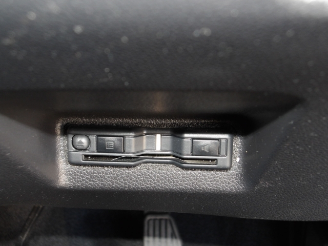 �I���b�N�X�t�|����������X�ւ̂��₢���킹�́A�s�d�k�F�O�Q�V�|�R�W�W�|�W�R�R�U�܂ł��C�y�ɂǂ����I�i�c�Ǝ��ԁF10���`�P�X���@���j��x�j