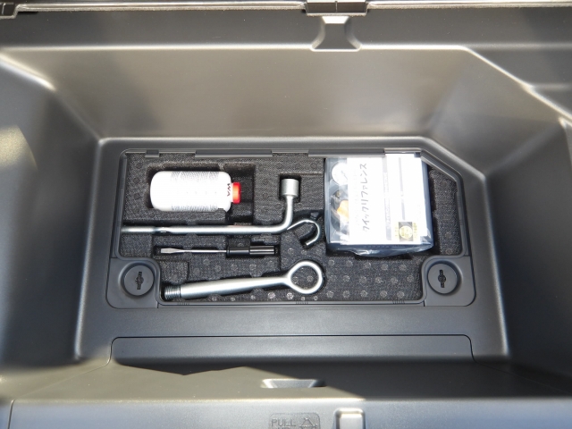 �I���b�N�X�t�|����������X�ւ̂��₢���킹�́A�s�d�k�F�O�Q�V�|�R�W�W�|�W�R�R�U�܂ł��C�y�ɂǂ����I�i�c�Ǝ��ԁF10���`�P�X���@���j��x�j