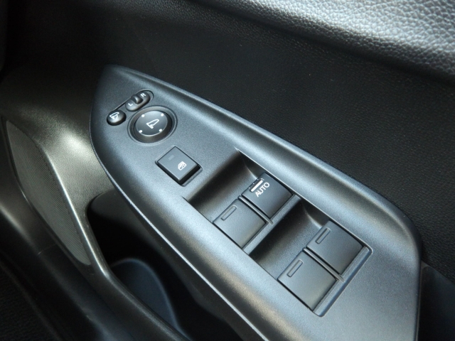 �I���b�N�X�t�|����������X�ւ̂��₢���킹�́A�s�d�k�F�O�Q�V�|�R�W�W�|�W�R�R�U�܂ł��C�y�ɂǂ����I�i�c�Ǝ��ԁF10���`�P�X���@���j��x�j