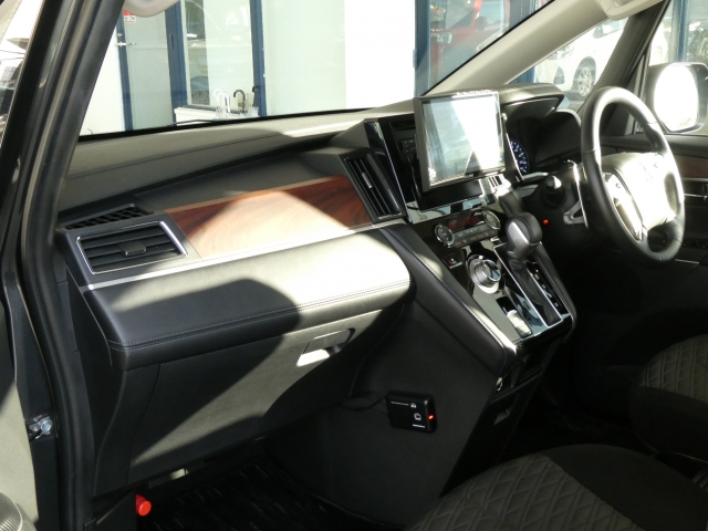 �e�B�b�V��������X�y�[�X��A�Ԍ��ؓ���Ȃǂ̕��������ނȂǂ�����܂�