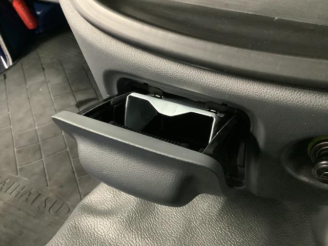 �y�܂��͍݌Ɋm�F���z�����������d�b�������������̂ɁA�^�b�`�̍��Łu�����܂���I��������Ă��܂��܂����I�v�Ƃ����������Ă����������Ƃ����т��ь�����܂��B�������̍ۂ͂P���P�b�ł��������A���������I