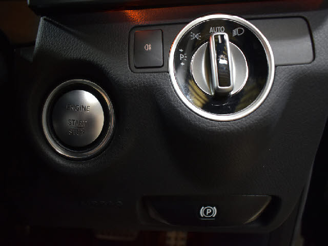 ���X�Ȃ�ł͂̔[�ԑO���������{�I��p�e�X�^�[�������I���o��ɂ��܂��Ă͂��C�y�ɂ��⍇���������B�[�Ԍ�̎Ԍ��E�_���E���E�h���X�A�b�v�Ȃǂ����Ђ��q�l���ʉ��i�ɂĂ��ē������Ē����܂��B������Ԋ����I