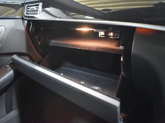 ���X�Ȃ�ł͂̔[�ԑO���������{�I��p�e�X�^�[�������I���o��ɂ��܂��Ă͂��C�y�ɂ��⍇���������B�[�Ԍ�̎Ԍ��E�_���E���E�h���X�A�b�v�Ȃǂ����Ђ��q�l���ʉ��i�ɂĂ��ē������Ē����܂��B������Ԋ����I