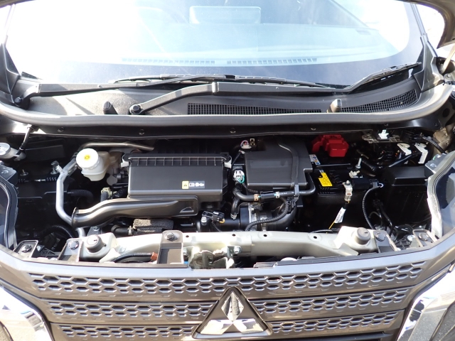 �G���W�����[�����N���[�j���O�ς݂ł��B�[�ԑO�ɓ_���������s���܂��B