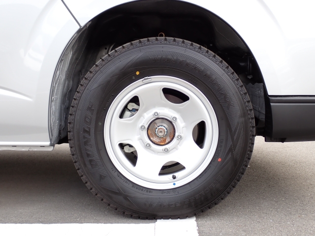 �I���b�N�X�F�蒆�ÎԂ͌��I�����㎿�Ȏ��q�݂̂����͂��v���܂��B�S�ԂɃv���̐E�l�ɂ��O�ꂵ�����O���̐��|�A�����グ�Ă���܂��B