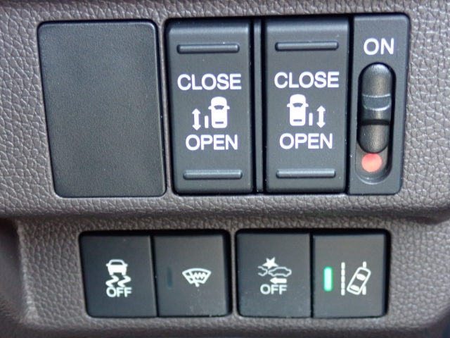 �����d���X���C�h�h�A�@�\�t���B��ו���������A���}�Ȃǂɂ��֗��ł���ˁ�