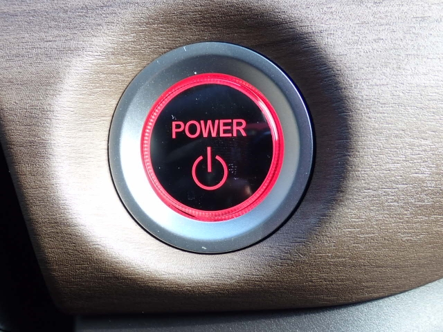 �v�b�V���X�^�[�g�ŃG���W���n����