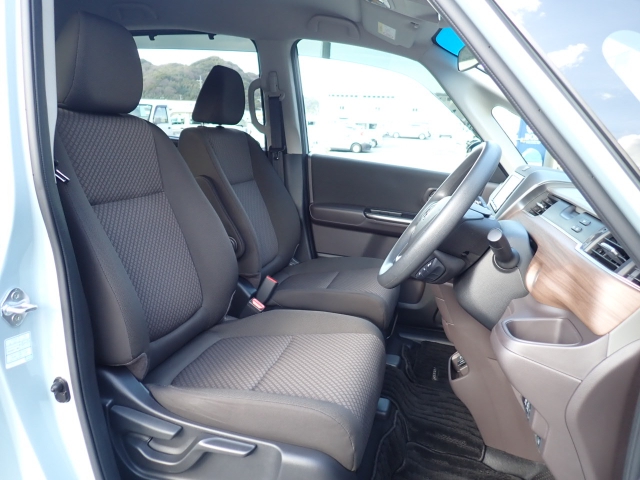 �t�����g�V�[�g�A��ԗǍD�ň��S�ł��B�傫�ȉ�����Ȃ����S�ł�