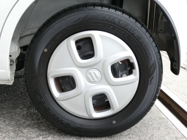 �����z�C���L���b�v