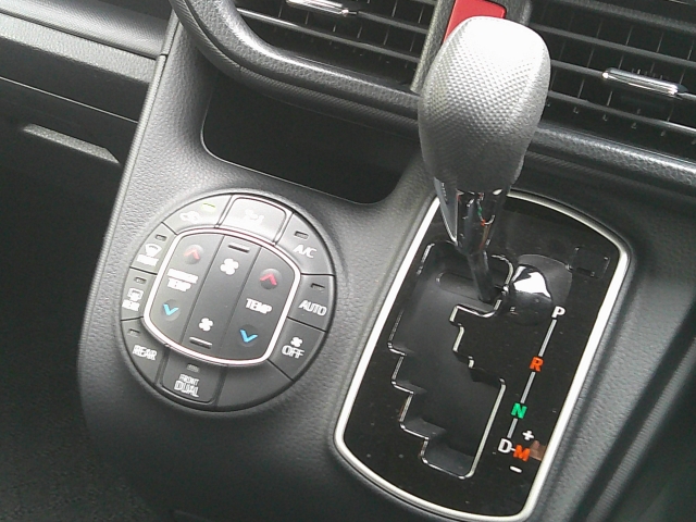 �I�[�g�G�A�R���Ŏ����D�݂̎�����f�����ݒ�o���܂��B���K�Ȏ����ŁA���K�ȉ^�]�����y���݉������I