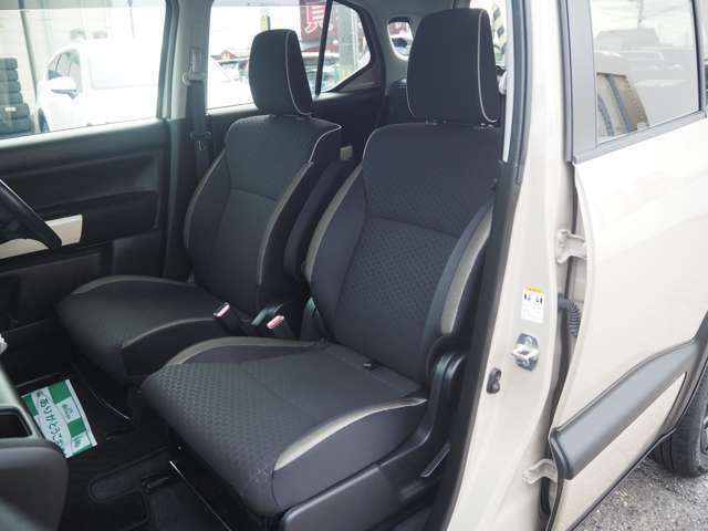 �V�[�g�Ƀ_���[�W��򉻂͏��Ȃ��A�ǍD�ȃR