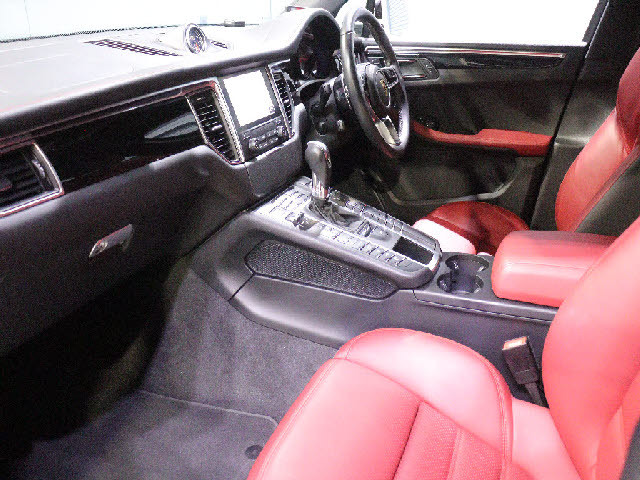 ���h���X�A�b�v���܂߁A�p�[�c�̂����k������܂��I�����Z�f�X�E�A�E�f�B�E�a�l�v�E�u�v�E�|���V�F�A�A�����J�ԁA���[���b�p�ԁA���̑������郁�[�J�[�E�Ԏ�̃J�X�^��������`���������Ē����܂��B