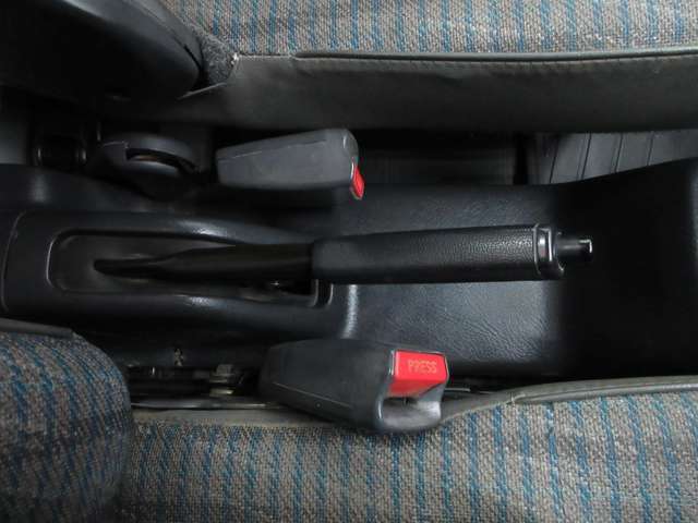 ���X�͕�d�ƐM�������b�g�[�ɂ��q�l�Ɋ��