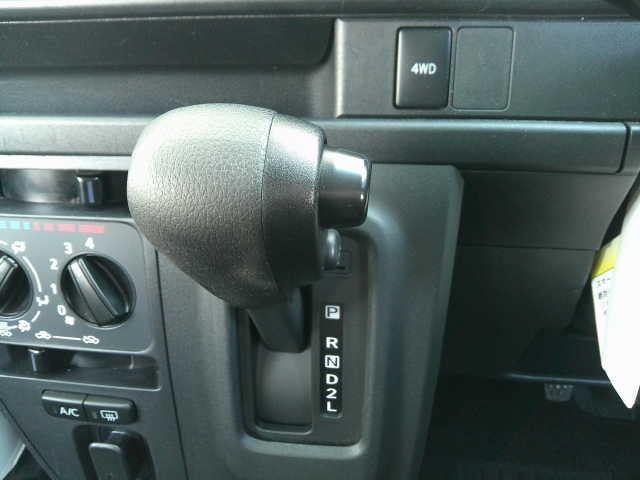 �V�t�g�����삵�₷�����K�ȃh���C�u���y����ł��������܂��I�@�S�v�c�X�C�b�`�Ő؂�ւ��ł��܂��B