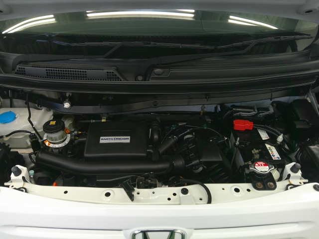 �G���W�����[�����Y��Ɏd�オ���Ă���܂��B�@�c�Ǝ��Ԃ͂P�O���`�P�W���܂ŁA���T���j������x���ƂȂ��Ă���܂��B���₢���킹���X�^�b�t�ꓯ�A���҂����Ă���܂���