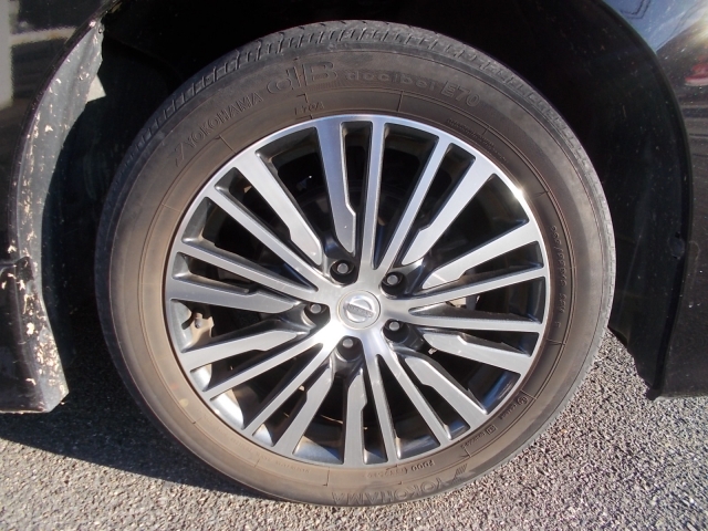 �����A���~�z�C�[���t���I