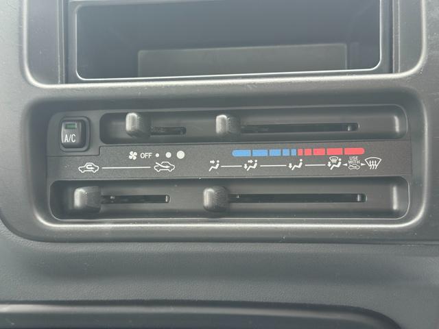 �ԗ��̏ڍׂ��Ԃɕt���܂��Ă̓X�^�b�t�܂ł��C�y�ɂ��₢���킹���������B