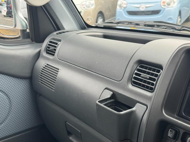 �ԗ��̏ڍׂ��Ԃɕt���܂��Ă̓X�^�b�t�܂ł��C�y�ɂ��₢���킹���������B