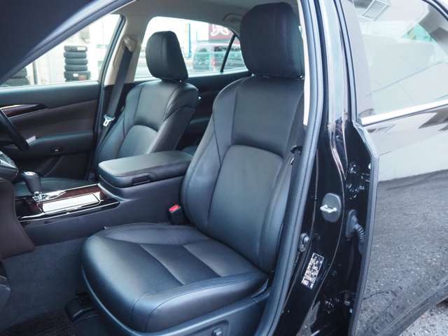 �V�[�g�Ƀ_���[�W��򉻂͏��Ȃ��A�ǍD�ȃR