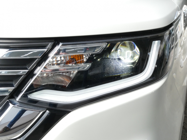 LED�w�b�h���C�g