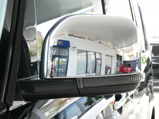 �E�B���J�[�~���[