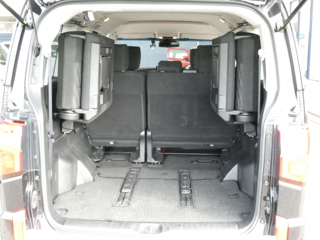 �V�[�g�𒵂ˏグ�鎖�Ń��Q�b�W�X�y�[�X������ɍL���Ȃ�܂�