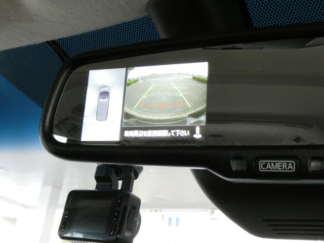 �A���E���h�r���[���j�^�[