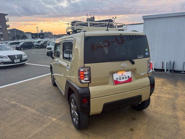 �����h�A�E�����N�H�[�^�[�E�o�b�N�h�A�E�B���h�E�ɃX���[�N�h�K���X���̗p