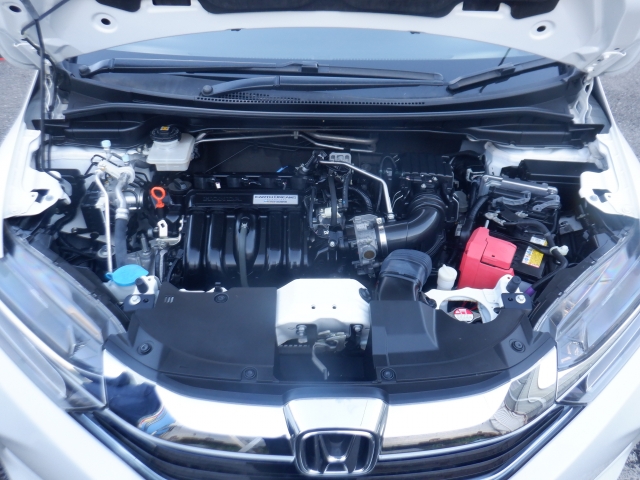 �G���W�����[�������ꂢ�ł���B�@�֋@�\�n���ǍD�ł��B�[�ԑO�ɓ_���������s���܂��B�G���W���I�C���E�I�C���t�B���^�[�E�G�A�R���t�B���^�[�E���C�p�[�S���͕K�������v���܂��i�G�A�R���t�B���^�[�́A�����Ԃ̂݁j