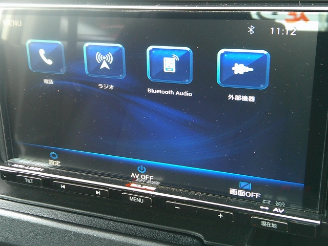 �����̍D���ȉ��y�𒮂��Ȃ���A�������h���C�u��